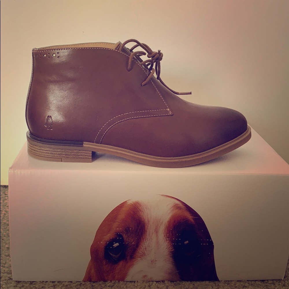 Bailey Chukka Boot, never worn, in box